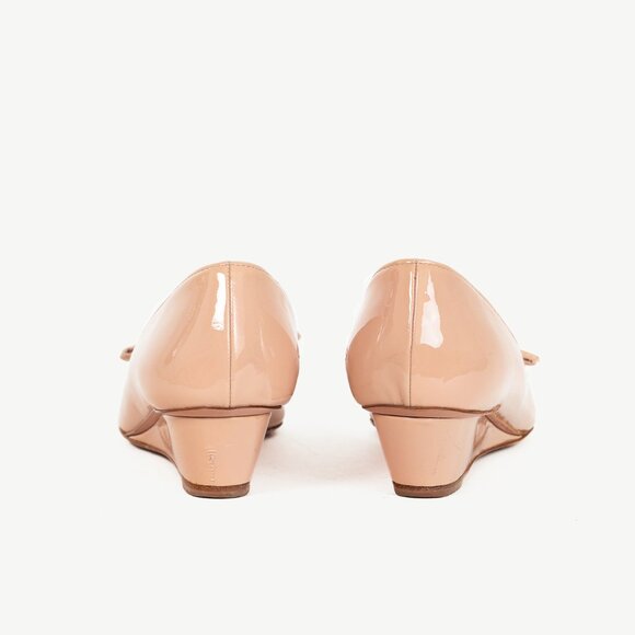 Prada Blush Vernice Bow Pointed-Toe Wedges - Picture 3 of 9
